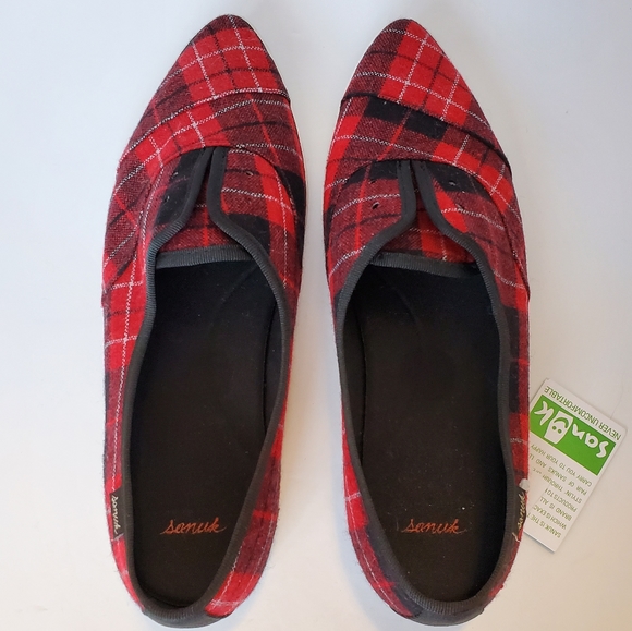 NWT Sanuk Kat Paw TX Plaid Pointed Toe Flats - Picture 5 of 12